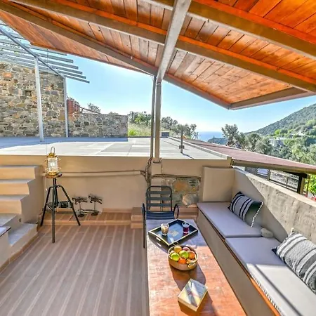 Vakantiehuis Pefkopetro Loft