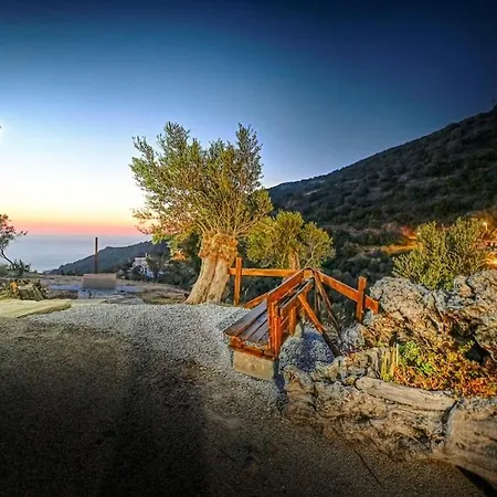 Pefkopetro Loft Feriehus Chania (Crete)